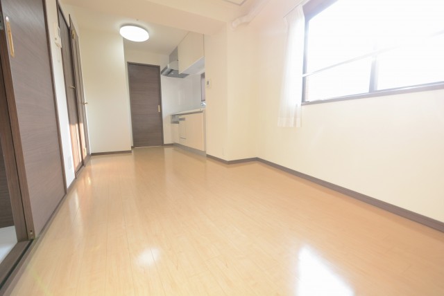 マンション小石川 洋室