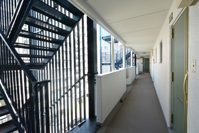 勝どきハイム 外廊下