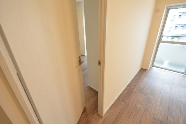 ライオンズマンション池袋 洋室1