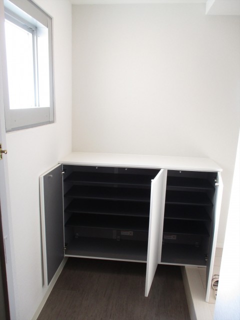 セレクトガーデン池袋　玄関