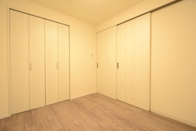 ライオンズマンション池袋 洋室2