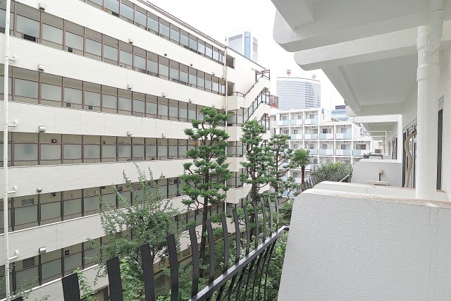 秀和参宮橋レジデンス バルコニー