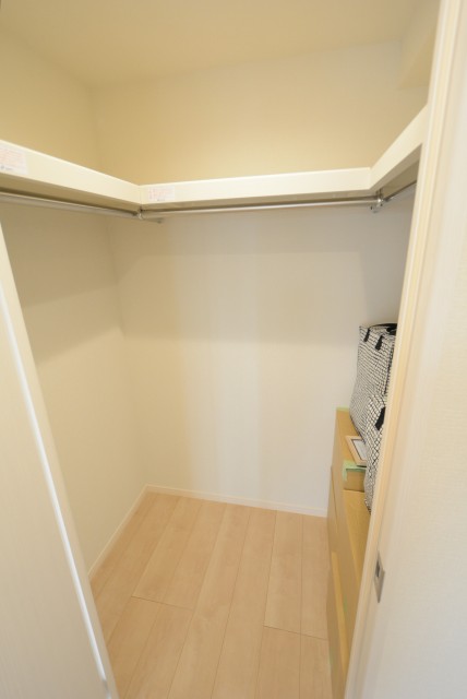 ハイホーム御殿山 洋室1