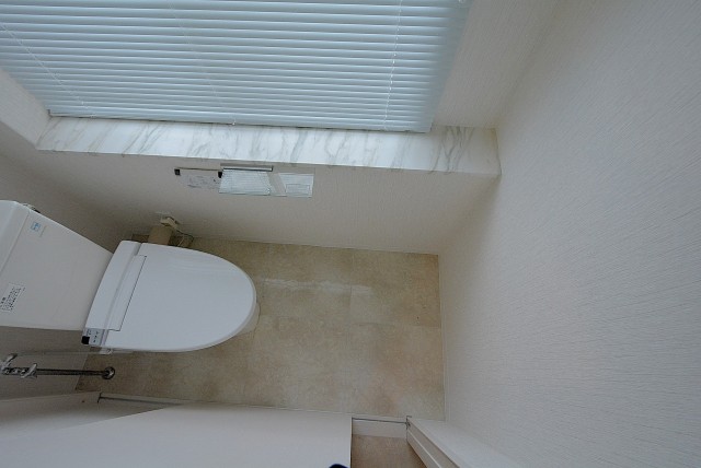 西麻布ハイツ701号室 トイレ (