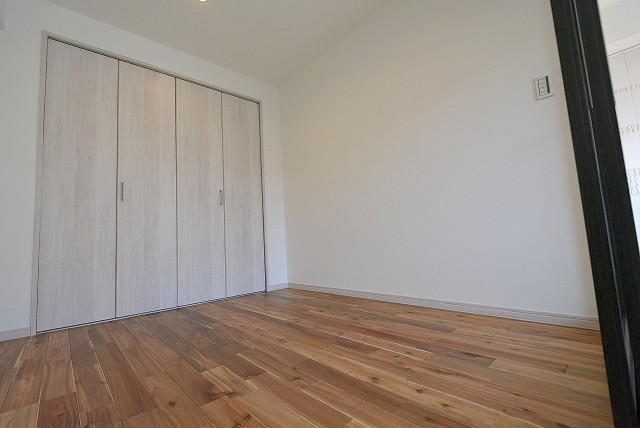 秀和第二神宮レジデンス ベッドルーム (2)