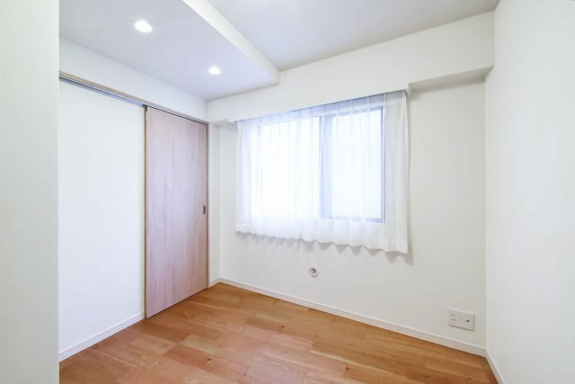 ユニーブル御殿山南 洋室3