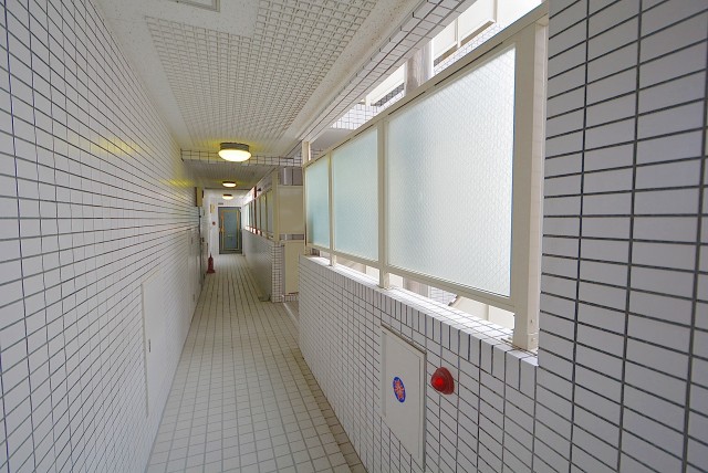 サンロイヤル東山 外廊下