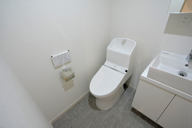 秀和第二神宮レジデンス サニタリー (3)