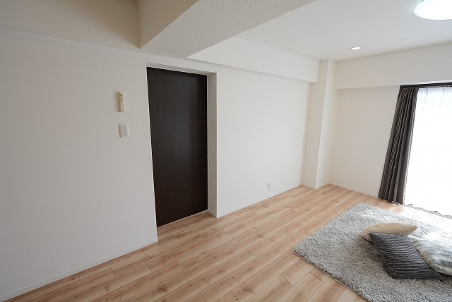 サンロイヤル東山 洋室5.5