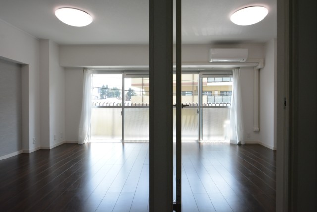 秀和目黒駅前レジデンス バルコニー