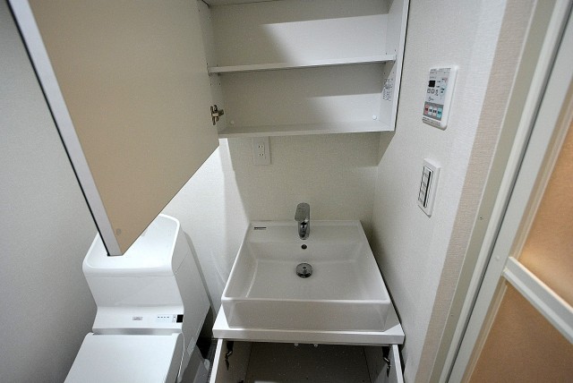 秀和第二神宮レジデンス サニタリー