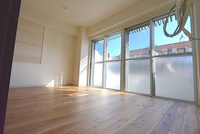 秀和第二神宮レジデンス LD