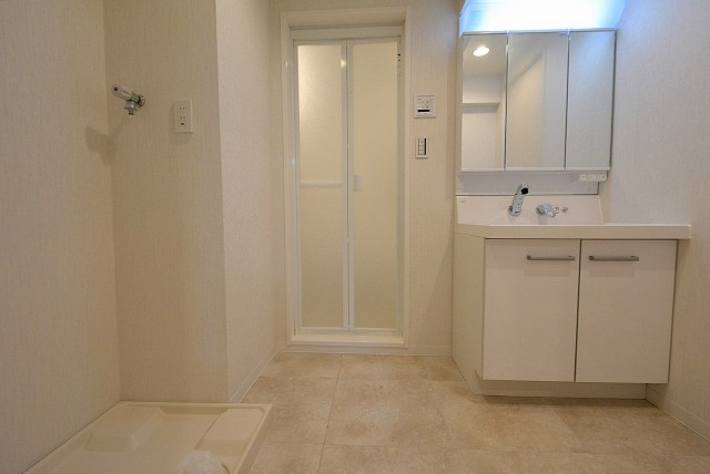 西麻布ハイツ701号室 洗面 (3)