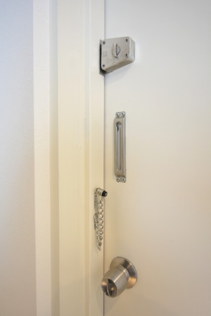 魚菜エステート 玄関