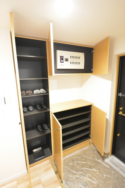 藤和三軒茶屋ホームズ 玄関