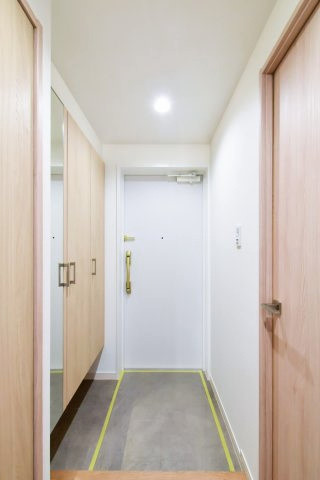 ユニーブル御殿山南 玄関