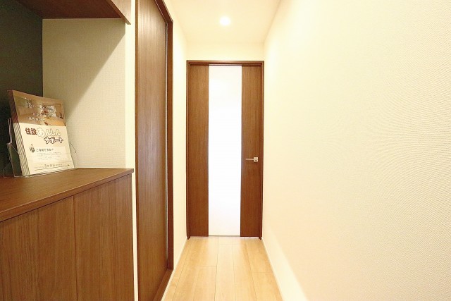 秀和参宮橋レジデンス 玄関