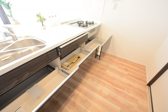 サンロイヤル東山 キッチン