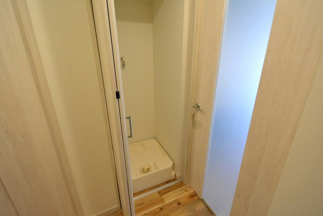 秀和第二神宮レジデンス 玄関 (10)