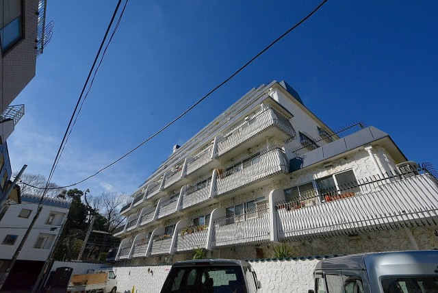 秀和第二神宮レジデンス 外観