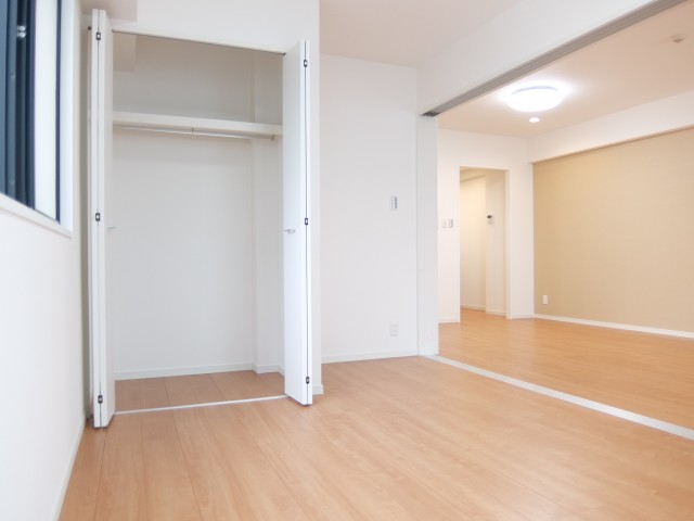 ユニーブル御殿山南　洋室