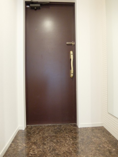 ユニーブル御殿山南　玄関