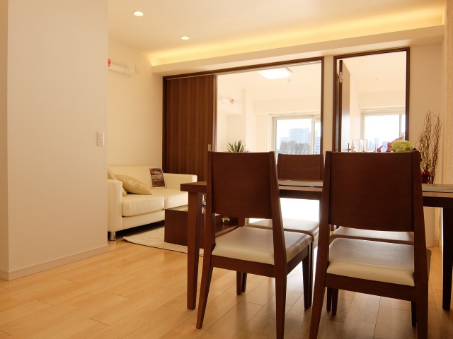 秀和目黒駅前レジデンス　ダイニング