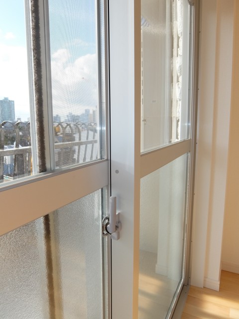 秀和目黒駅前レジデンス　サッシ