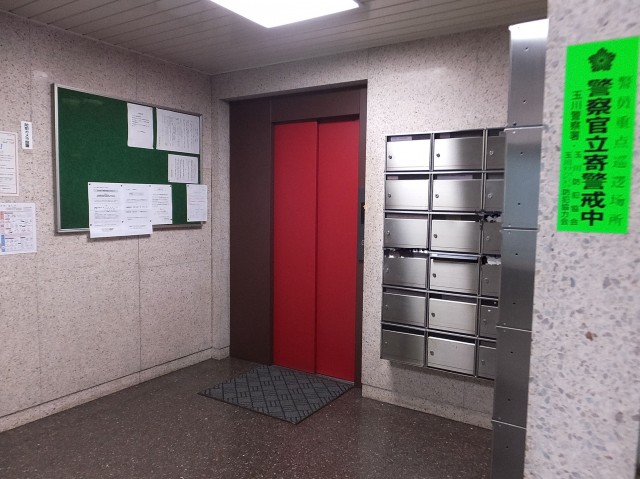 シャトレー駒沢　エレベーター