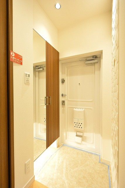 ライオンズマンション南平台　玄関