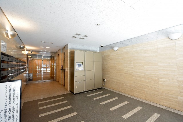 クレッセント目黒Ⅱ　エントランス