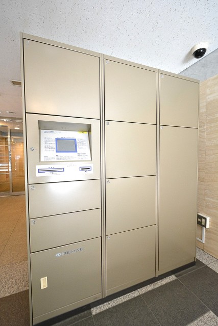 クレッセント目黒Ⅱ　宅配BOX