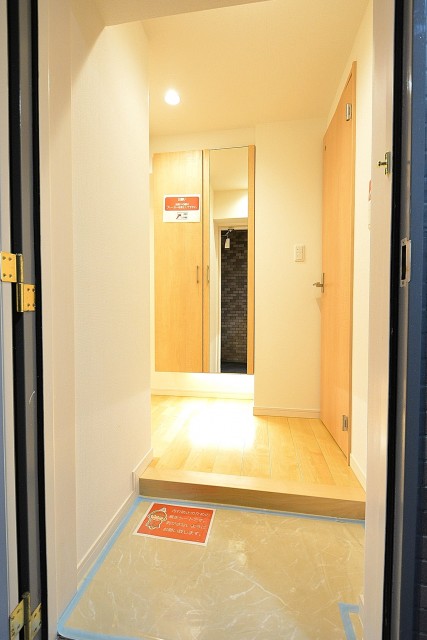 クレッセント目黒Ⅱ　玄関ホール