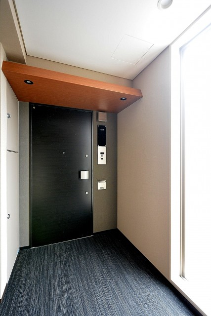 オープンレジデンシア南青山　玄関ドア