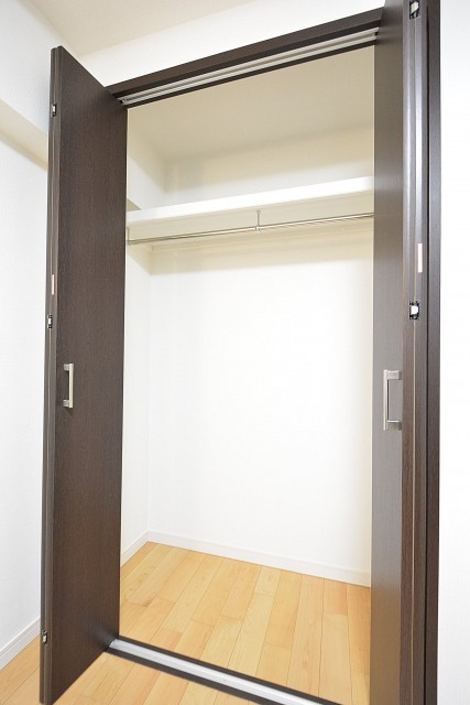シャトー赤坂台　4.0帖サービスルームのクローゼット