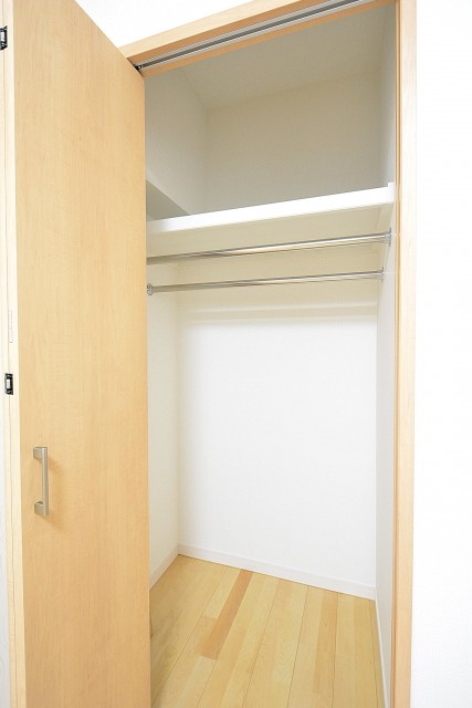 クレッセント目黒Ⅱ　4.2帖洋室クローゼット