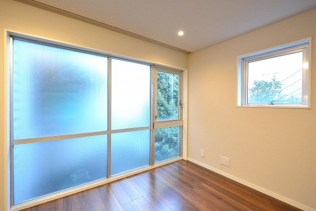 マグノリア　LDK窓