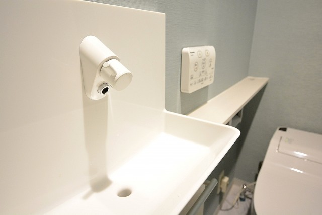 ヴィラージュ南青山　トイレ手洗い水栓