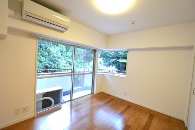 チュリス氷川坂　洋室