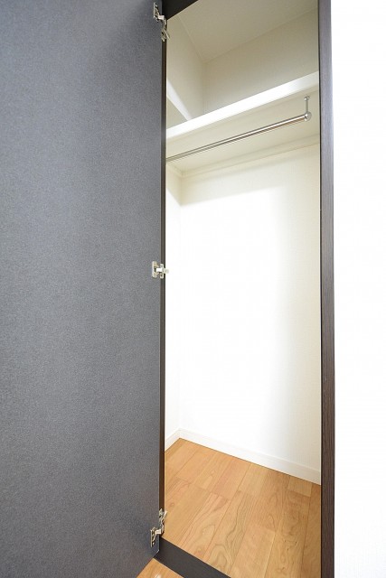 シャトー赤坂台　5.2帖サービスルームのクローゼット