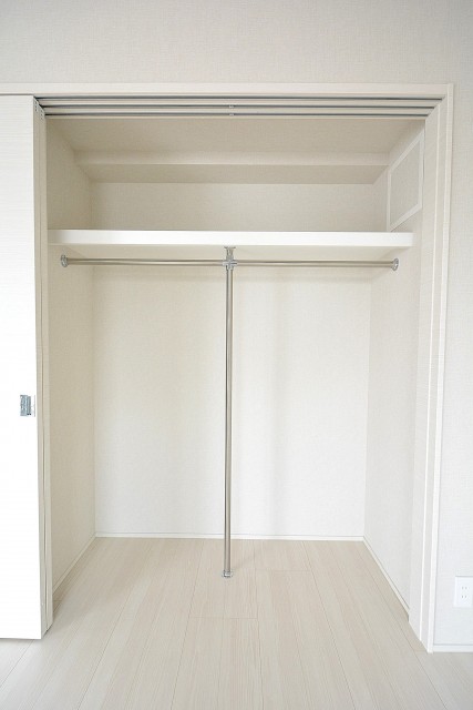 オープンレジデンシア南青山　6.7帖洋室クローゼット