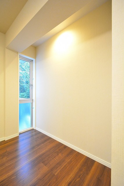 マグノリア　6.2帖洋室窓