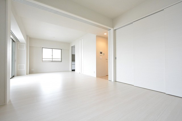 オープンレジデンシア南青山　洋室とLDK