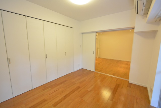 チュリス氷川坂　洋室