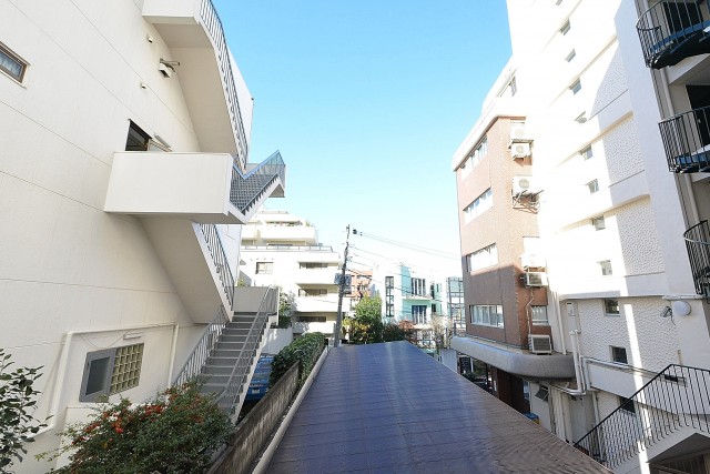 シャトー赤坂台　4.7帖洋室眺望