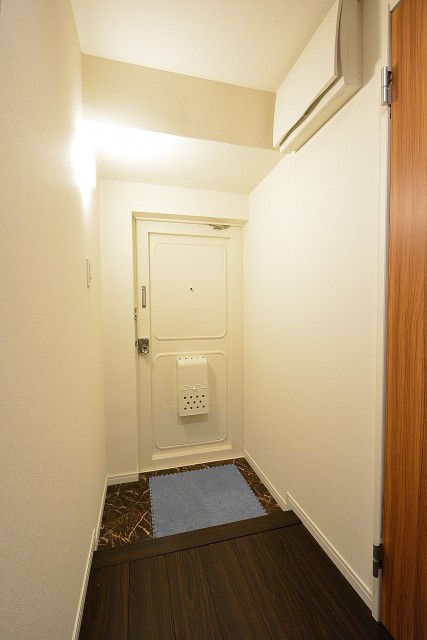 西麻布ハイツ　玄関ホール