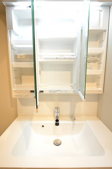 シャトー赤坂台　洗面台