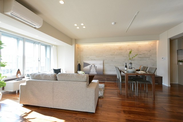 イトーピア東広尾マンション　約16.2帖リビングダイニング