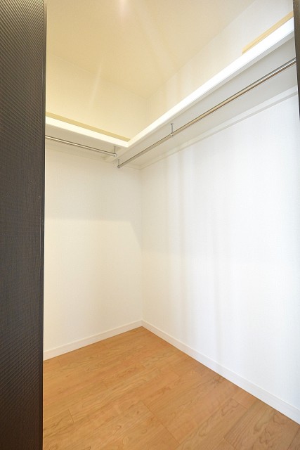 シャトー赤坂台　6.1帖洋室のWIC