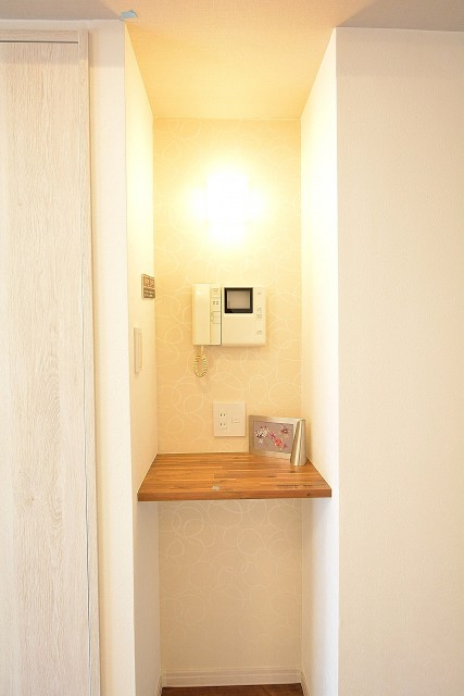 クレッセント目黒Ⅱ　LDKのTEL台